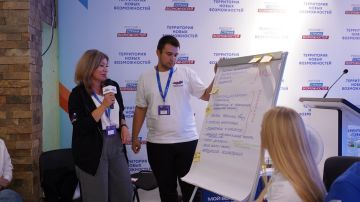 ����� 700 ����������� � 27 ���