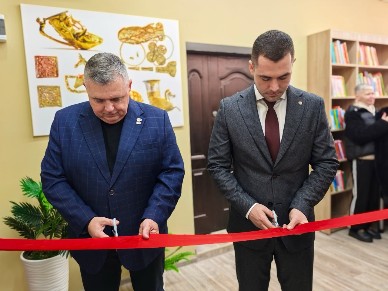 В Нижнесерогозском округе состоялось открылась новая модельная библиотека по нацпроекту «Семья» и партпроекту Единой России «Культура малой Родины»