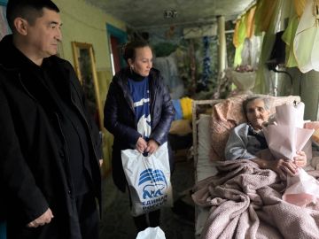 Энвер Абдураимов: Поздравили почётного гражданина России, ветерана ВОВ и труженицу тыла с 100-летним юбилеем и наступающим Новым годом