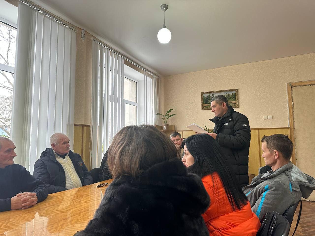 На 40-й сессии Совета депутатов Каланчакского округа представитель шеф-региона выступил с докладом На 40-й сессии Совета депутатов Каланчакского округа представитель шеф-региона выступил с докладом