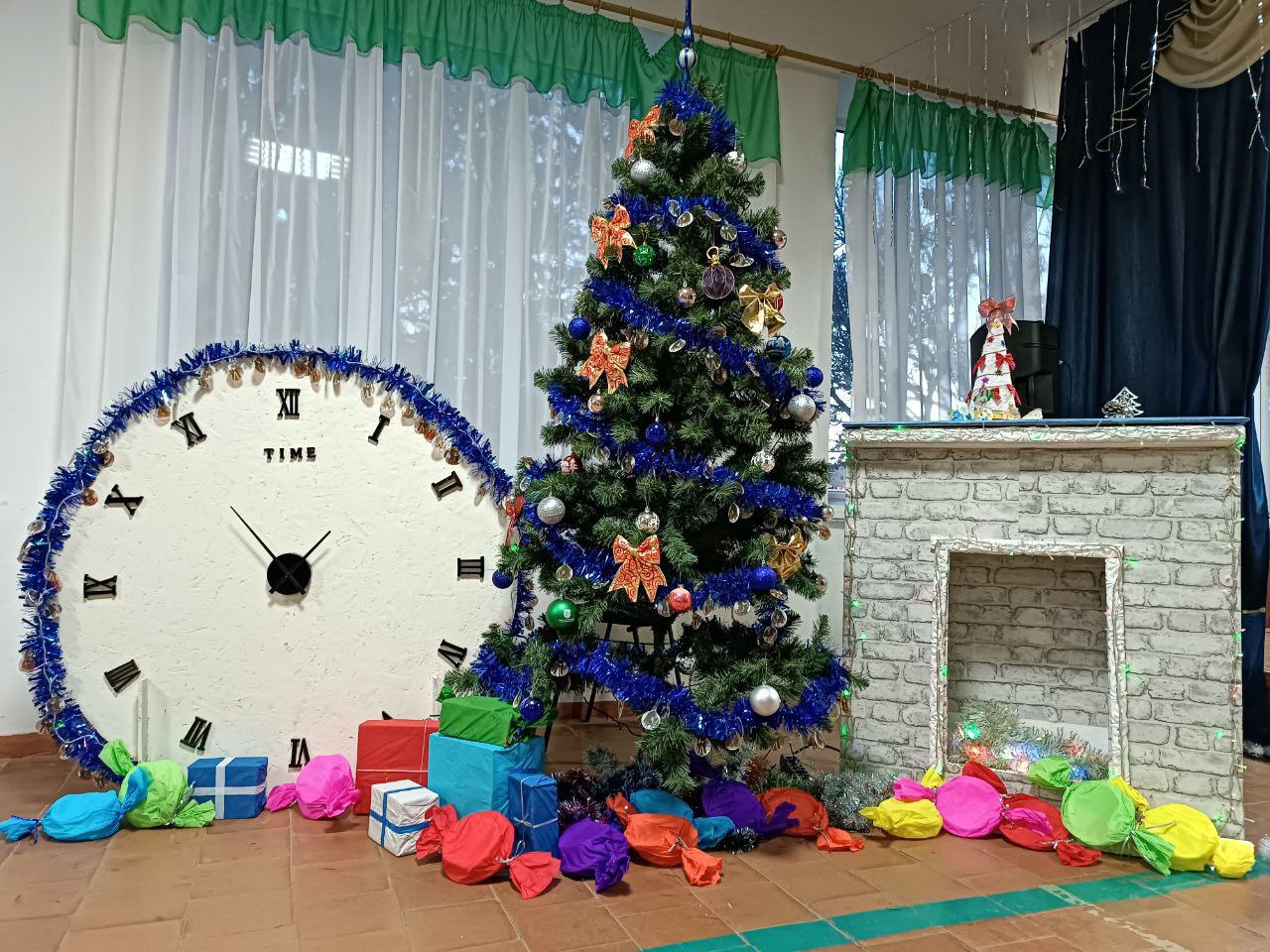 В Чаплинском муниципальном округе готовятся встречать Новый год В Чаплинском муниципальном округе готовятся встречать Новый год