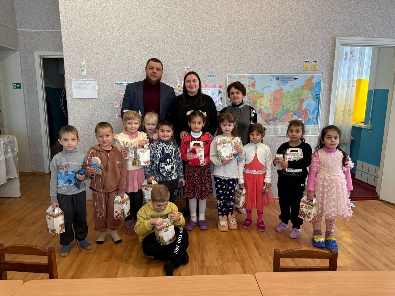 Кабардино-Балкария подарила новогоднее настроение детям Скадовского округа Кабардино-Балкария подарила новогоднее настроение детям Скадовского округа