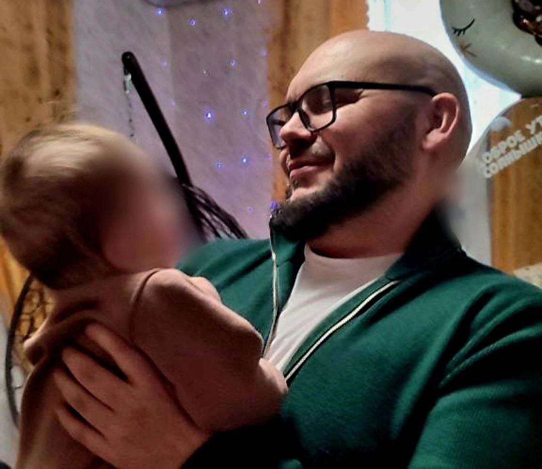 Сергей Георгиев: Новогодний визит в семью защитника Сергей Георгиев: Новогодний визит в семью защитника