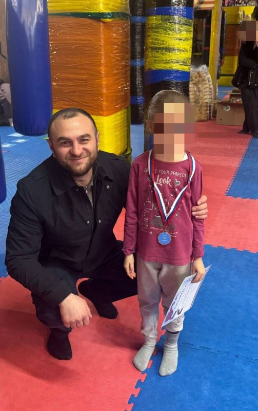 Владимир Оганесов: Поздравляю наших чемпионов с наступающим Новым годом! Владимир Оганесов: Поздравляю наших чемпионов с наступающим Новым годом!