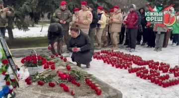 В Геническе почтили память жертв страшного теракта в Хорлах