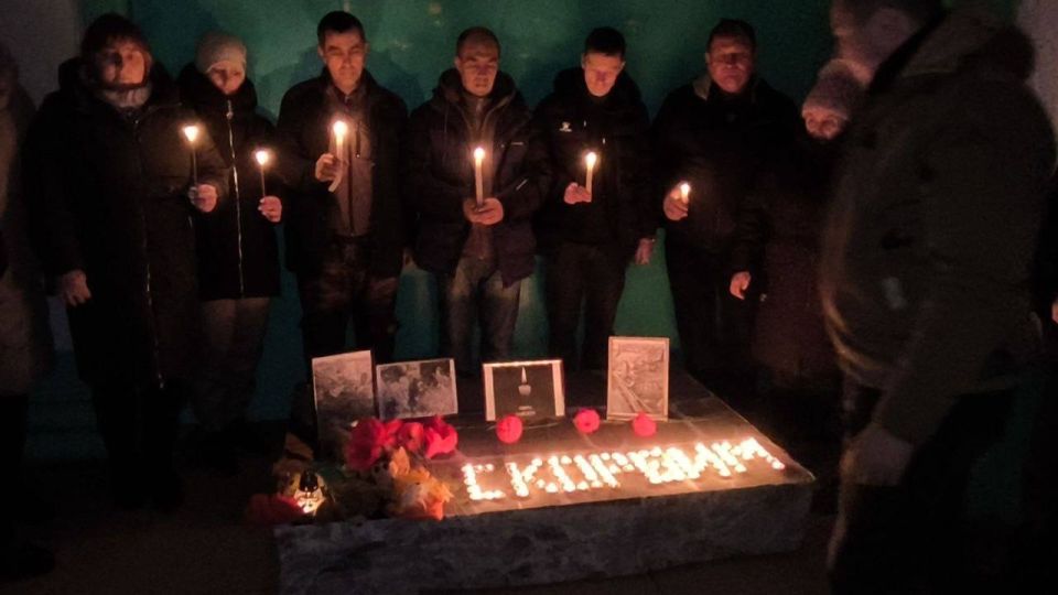 В Великолепетихском округе прошла траурная акция в память о жертвах теракта в селе Хорлы В Великолепетихском округе прошла траурная акция в память о жертвах теракта в селе Хорлы