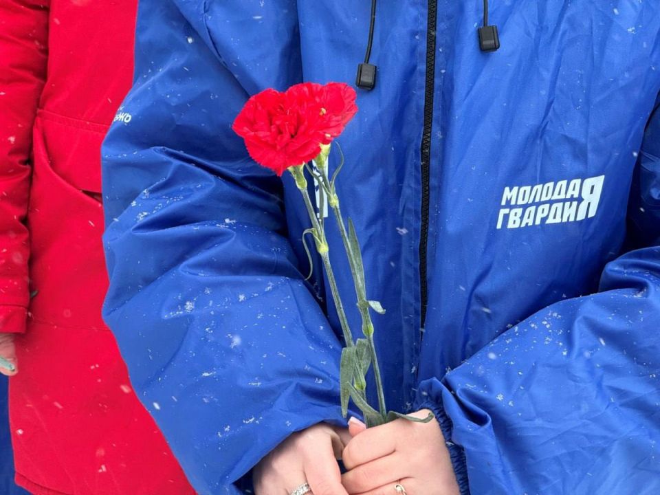 В Донецке состоялось скорбное мероприятие, посвященное памяти жертв трагедии в Хорлах В Донецке состоялось скорбное мероприятие, посвященное памяти жертв трагедии в Хорлах