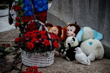 В Геническе отдали дань памяти погибшим в ужасном теракте, произошедшем в Хорлах