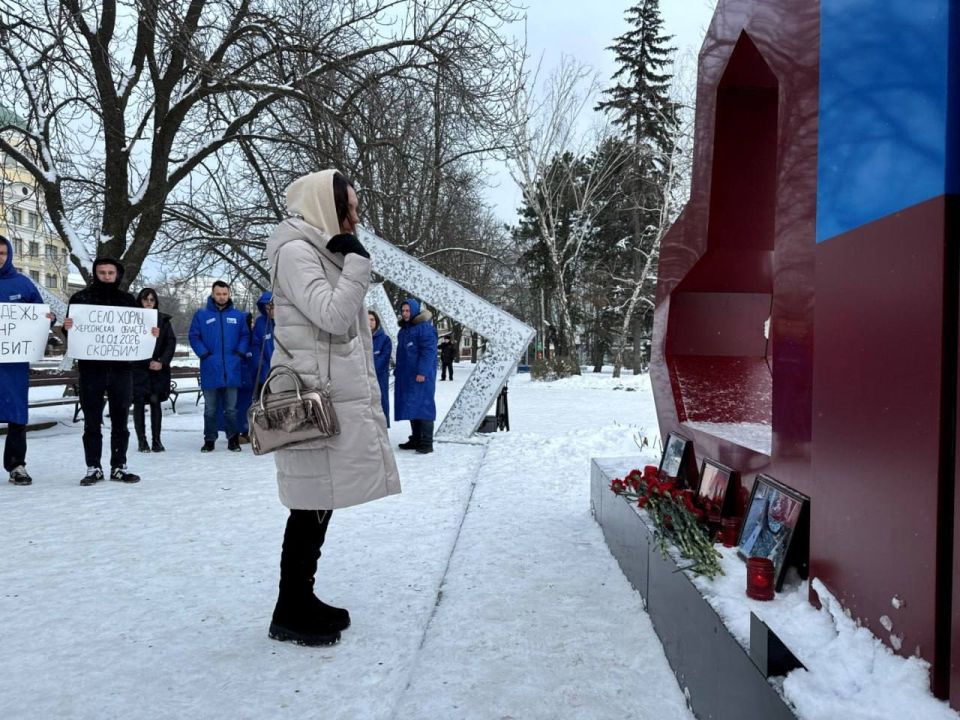 В Донецке состоялось скорбное мероприятие, посвященное памяти жертв трагедии в Хорлах В Донецке состоялось скорбное мероприятие, посвященное памяти жертв трагедии в Хорлах