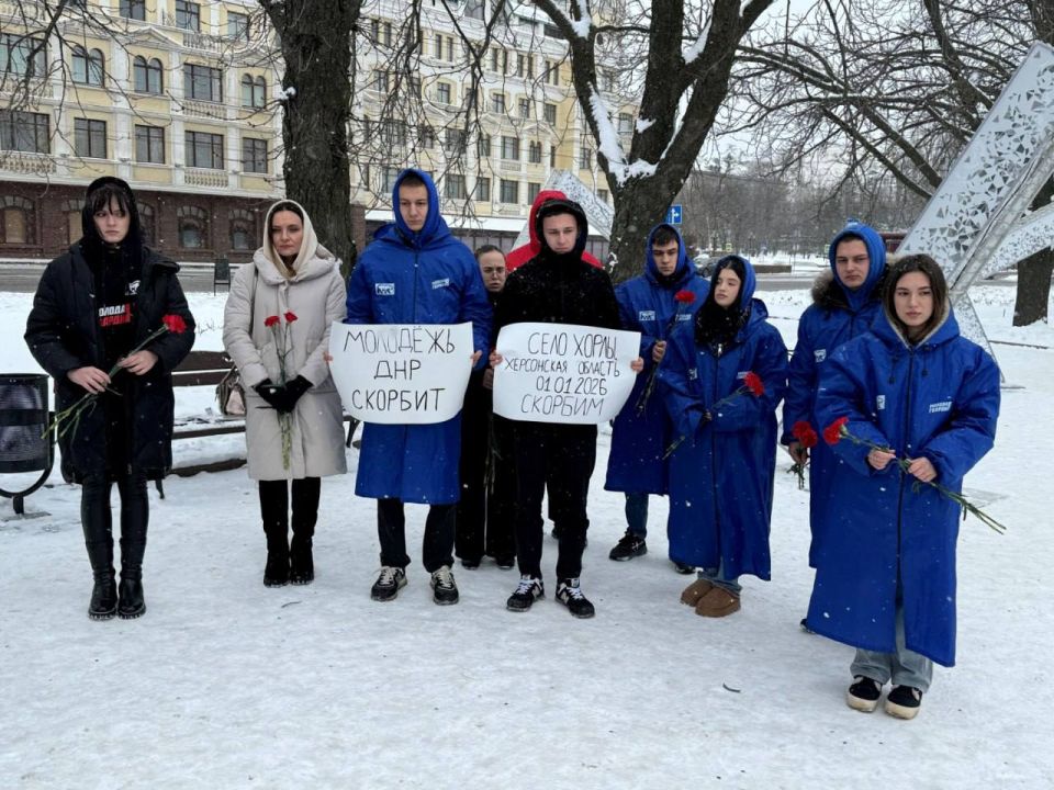 В Донецке состоялось скорбное мероприятие, посвященное памяти жертв трагедии в Хорлах В Донецке состоялось скорбное мероприятие, посвященное памяти жертв трагедии в Хорлах
