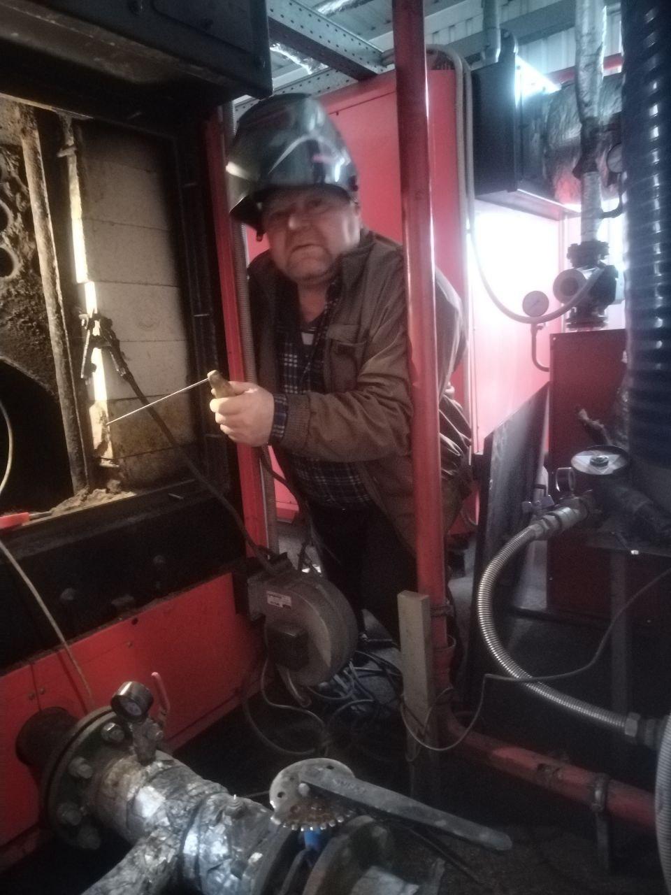 Специалисты из Адыгеи восстановили отопление в Новоалексеевской школе Специалисты из Адыгеи восстановили отопление в Новоалексеевской школе