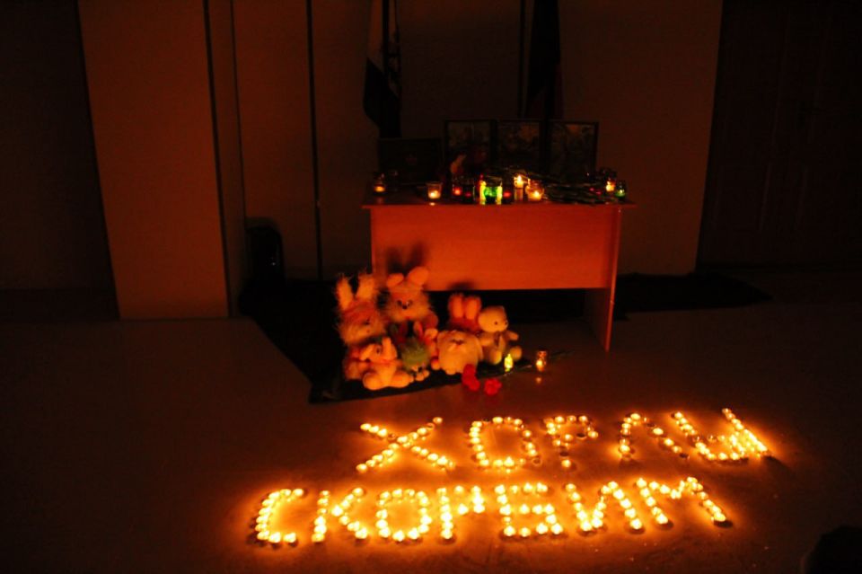 В Чаплинском муниципальном округе состоялась акция памяти и скорби по жертвам трагедии, произошедшей 1 января в селе Хорлы Каланчакского округа В Чаплинском муниципальном округе состоялась акция памяти и скорби по жертвам трагедии, произошедшей 1 января в селе Хорлы Каланчакского округа