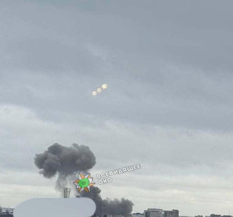 В Харькове взорвался ТЦ, украинские СМИ говорят о «Искандерах» В Харькове взорвался ТЦ, украинские СМИ говорят о «Искандерах»