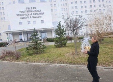 Игорь Кастюкевич: Пострадавших при теракте в Хорлах в больнице им. Семашко Республики Крым навестила по моей просьбе главврач НовоКаховской больницы Екатерина Грибовская