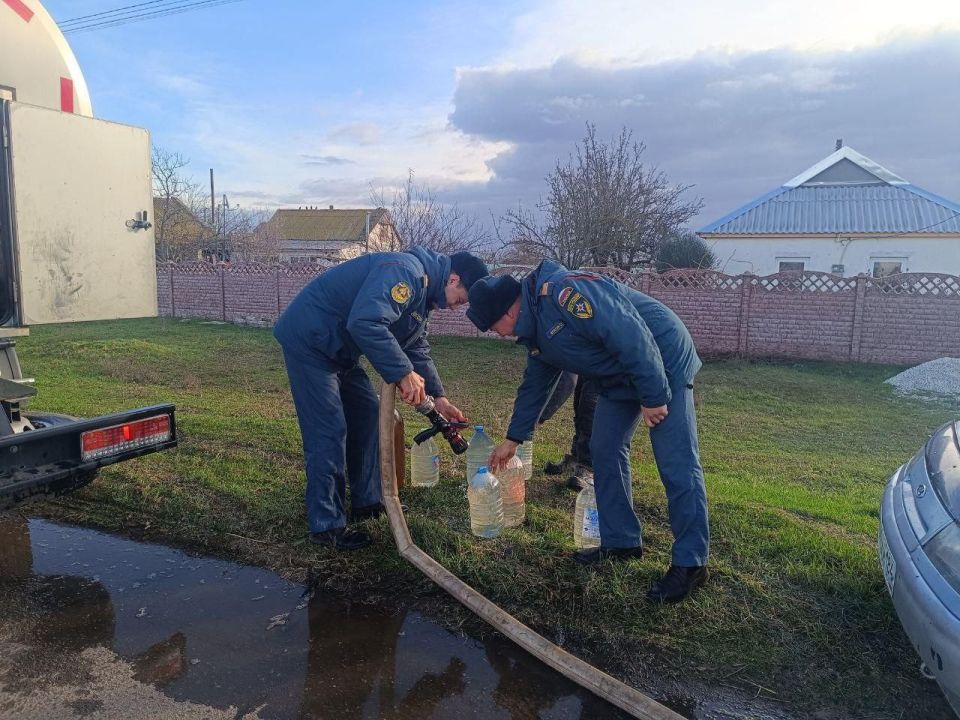 Вода – это жизнь! В Приморское пришла помощь! Вода – это жизнь! В Приморское пришла помощь!