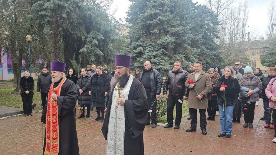 В Скадовской епархии прошли панихиды по жертвам теракта в Хорлах