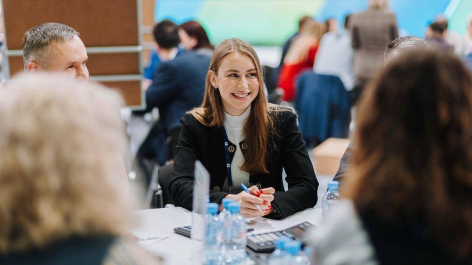 ������� 250 ������ �� �������� � ���������� ������ �� ������� ������� ������. ��������