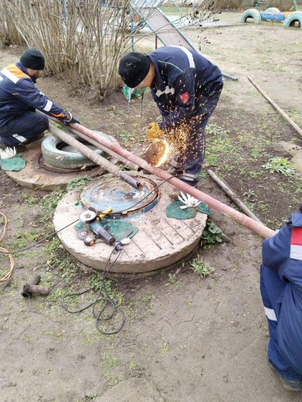 Рязанцы отремонтировали теплотрассу в Чаплынском детском саду №3 Рязанцы отремонтировали теплотрассу в Чаплынском детском саду №3