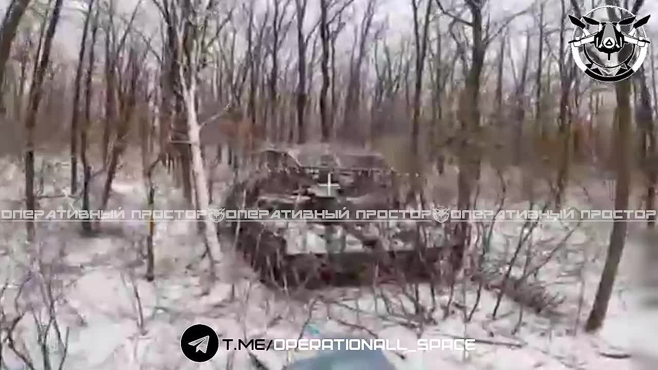 Есть пробитие: разборка вражеского танка от #6_армии