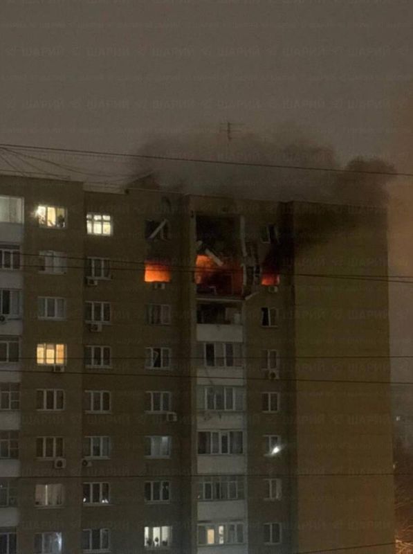 Трагедия в Твери: обломок БПЛА попал в квартиру, погиб человек Трагедия в Твери: обломок БПЛА попал в квартиру, погиб человек