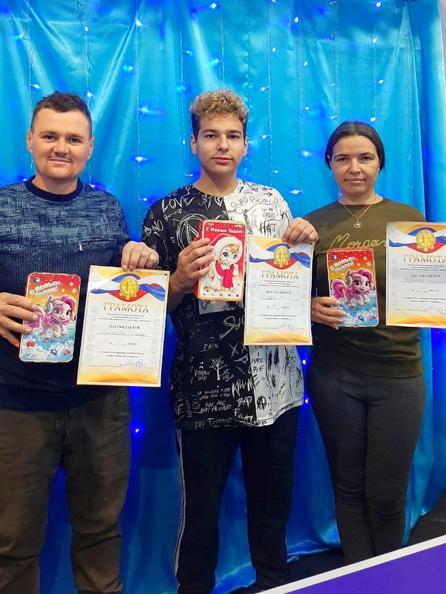 «Инваспорт» открыл Декаду спорта новогодним турниром по настольному теннису