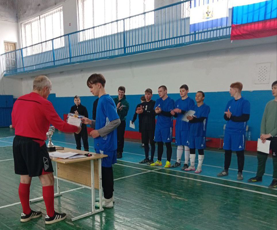 В Каховке определили сильнейших на новогоднем турнире по мини-футболу В Каховке определили сильнейших на новогоднем турнире по мини-футболу