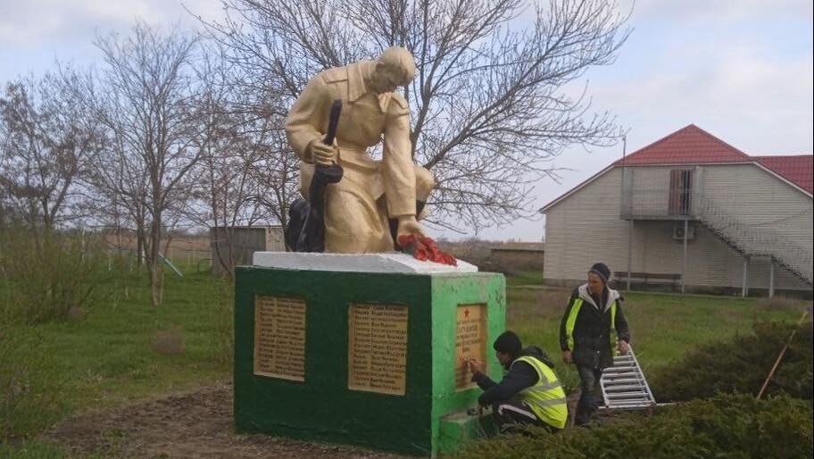 Кабардино-Балкария помогла отремонтировать 70 памятников в Голопристанском округе