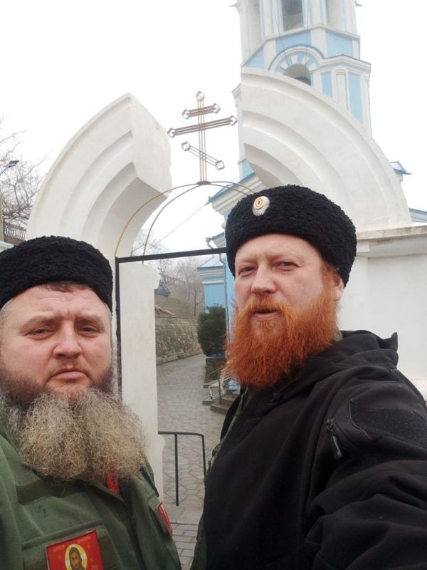 В дни рождественских праздников в Херсонской области, вместе со своими братьями-казаками из хуторского казачьего общества «Благоверного Князя Александра Невского», мы заступили на охранение общественного порядка в храме... В дни рождественских праздников в Херсонской области, вместе со своими братьями-казаками из хуторского казачьего общества «Благоверного Князя Александра Невского», мы заступили на охранение общественного порядка в храме...