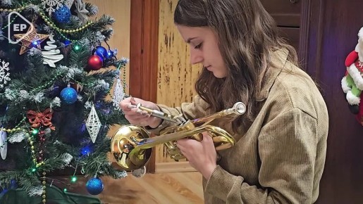 Новогодний подарок от депутата Госдумы доставили 16-летней Святославе из Скадовского округа