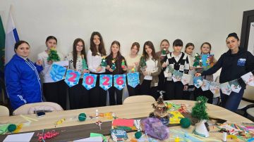 Ещё одна новогодняя мастерская работала в новогодние каникулы в Ивановском местном отделении «Единой России»