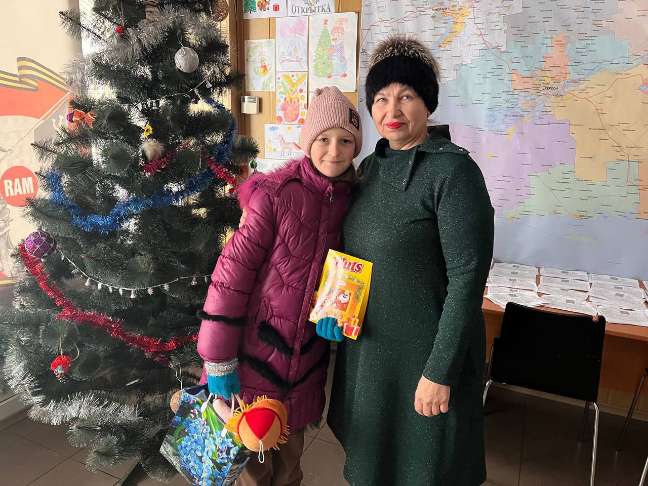 В Любимовке прошла новогодняя акция «Елка желаний» В Любимовке прошла новогодняя акция «Елка желаний»