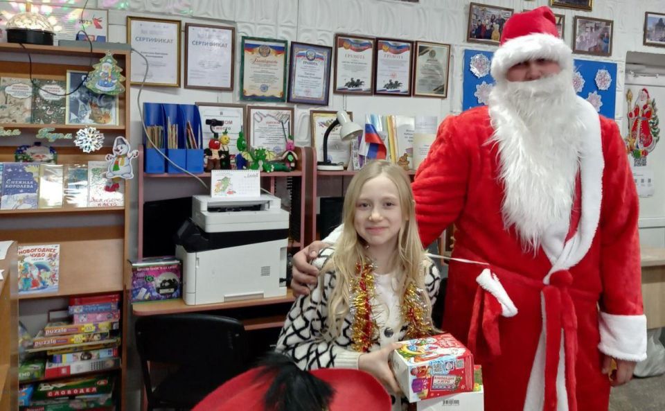 В Раздольненской библиотеке состоялся яркий праздник «Новогоднее приключение» В Раздольненской библиотеке состоялся яркий праздник «Новогоднее приключение»