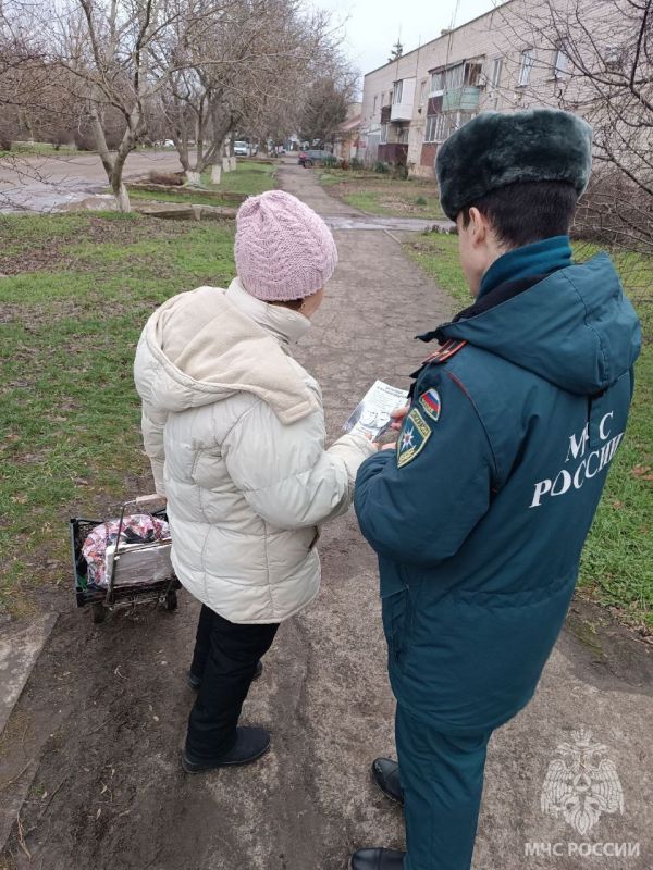 Сотрудники МЧС провели противопожарные рейды в Чаплинском, Каховском и Новокаховском округах Сотрудники МЧС провели противопожарные рейды в Чаплинском, Каховском и Новокаховском округах