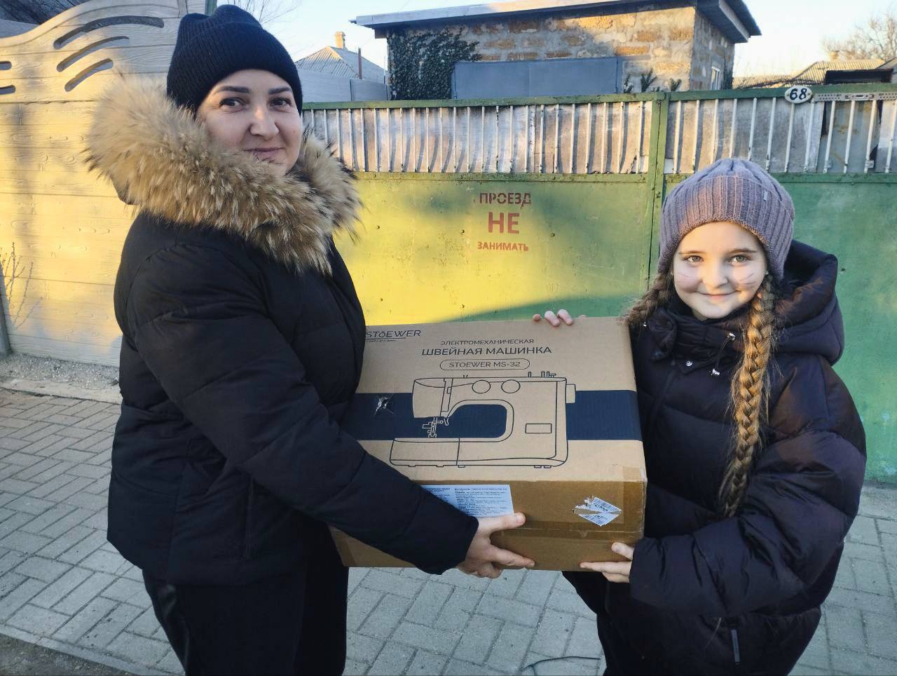 В Херсонской области более 4000 человек участвовали в новогодних акциях "Единой России", заявил Владимир Сальдо В Херсонской области более 4000 человек участвовали в новогодних акциях "Единой России", заявил Владимир Сальдо