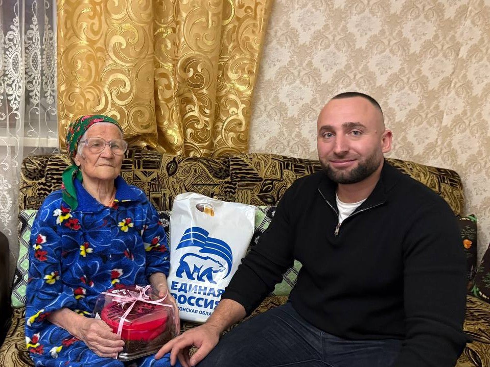 В Херсонской области более 4000 человек участвовали в новогодних акциях "Единой России", заявил Владимир Сальдо