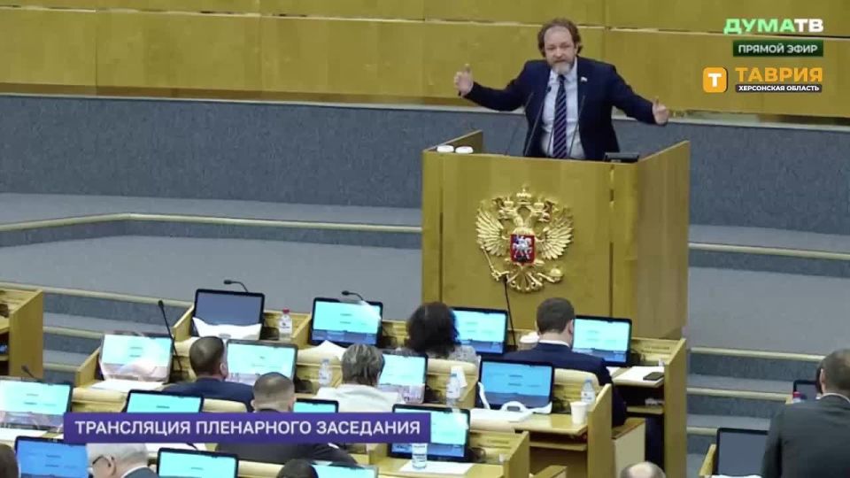 В Госдуме на рассмотрении находится законопроект о создании передвижных аптечных пунктов для обеспечения лекарствами жителей удаленных сел