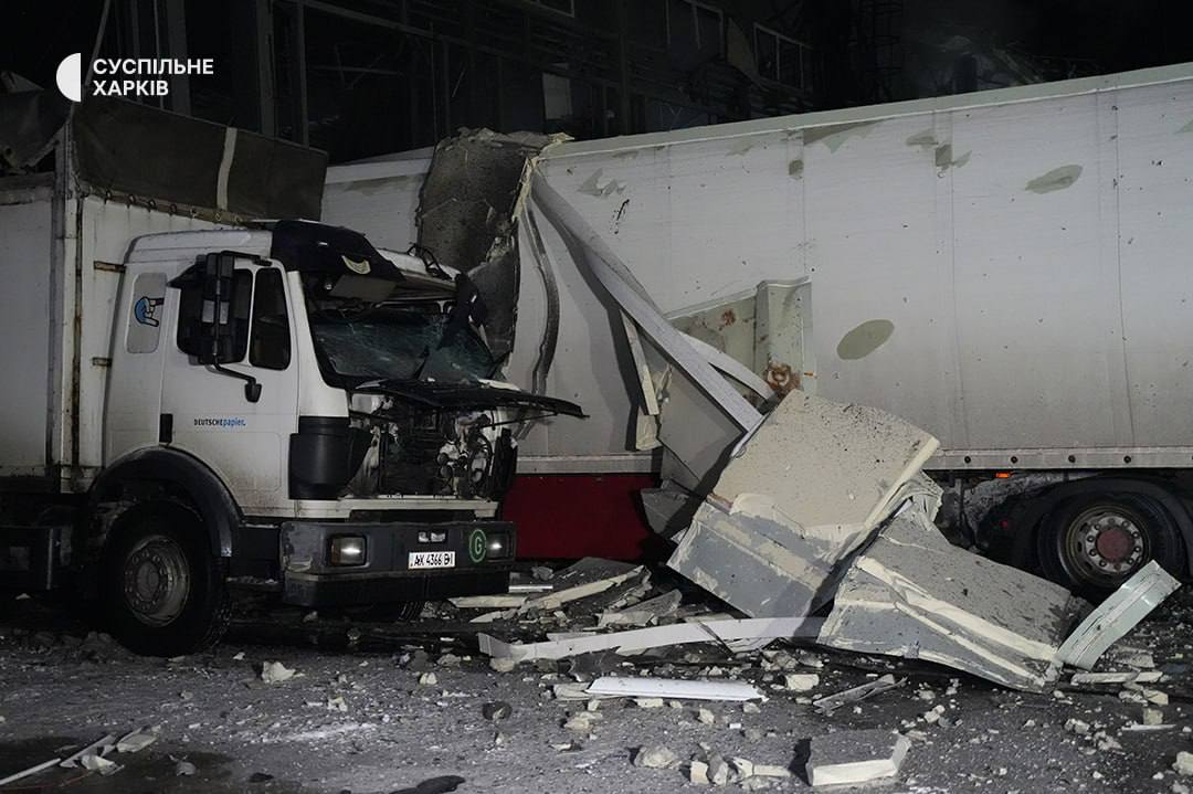 В результате ударов по пригороду Харькова погибли четыре человека и пострадали еще шесть – ОВА В результате ударов по пригороду Харькова погибли четыре человека и пострадали еще шесть – ОВА