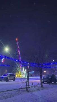 Наконец-то до Геническа долетели снежинки и сделали наш вечер таким сказочным!