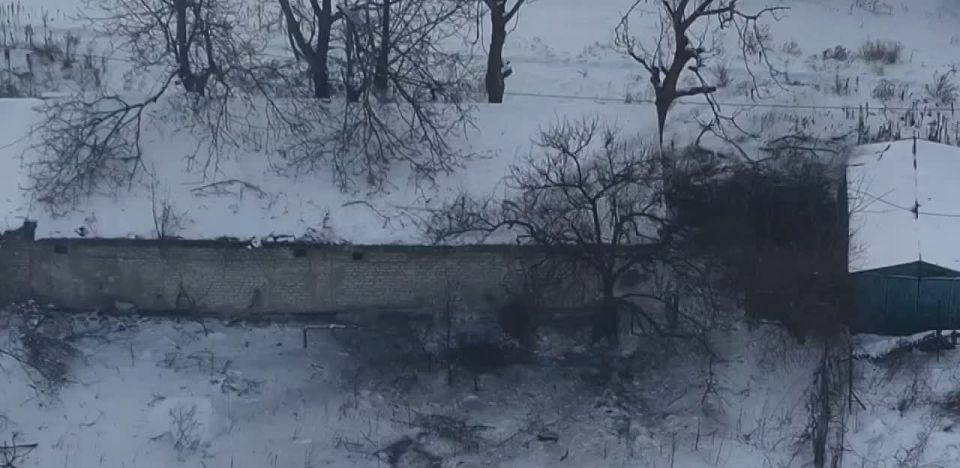 Ликвидация группы боевиков ВСУ в Родинском под Красноармейском, которую туда направили для пиар-акции с украинским флагом