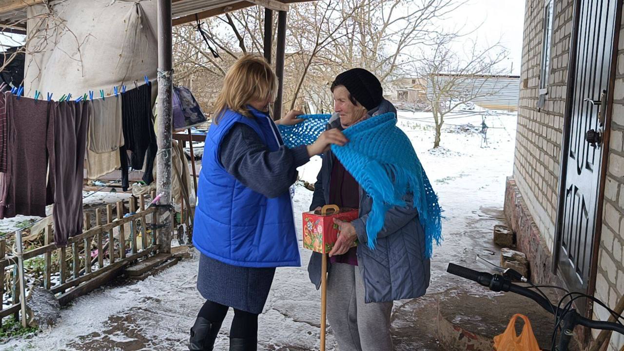 Внимание ветеранам и детям Великой Отечественной войны, а также семьям участников СВО от волонтёров «Единой России» Внимание ветеранам и детям Великой Отечественной войны, а также семьям участников СВО от волонтёров «Единой России»