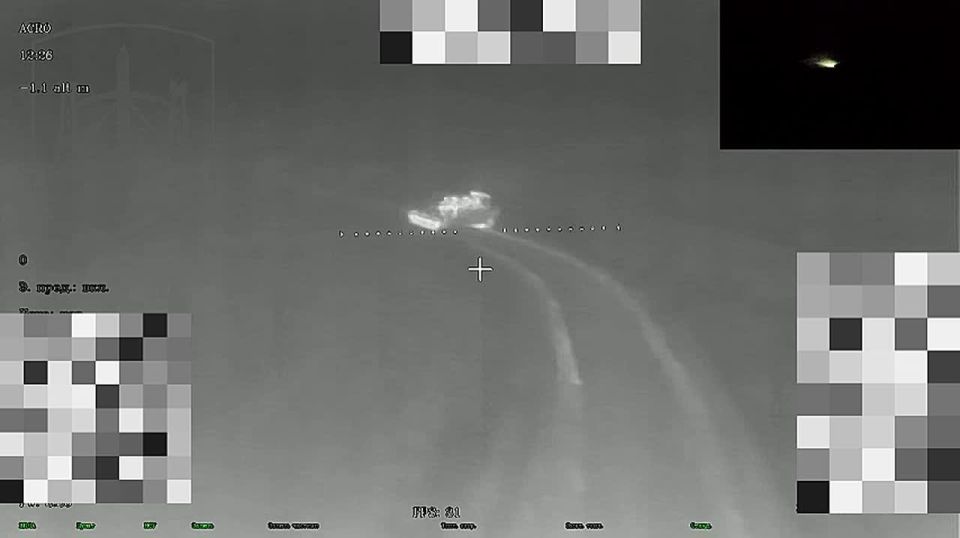 Енот из Херсона: Запорожье. Оператор ударного дрона 58 Армии уничтожил БМП ВСУ вместе с пехотой на Ореховском направлении