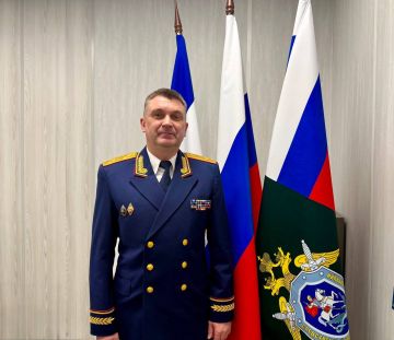 15Поздравление руководителя следственного управления Следственного комитета Российской Федерации по Херсонской области Дмитрия Викторовича Маликова с 15-летием со дня образования ведомства