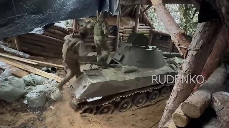 Андрей Руденко: Подразделения 120-мм самоходных орудий 2С9 «Нона-С» Ярославских десантников уничтожили пункт управления БПЛА на правом берегу Днепра в Херсонской области