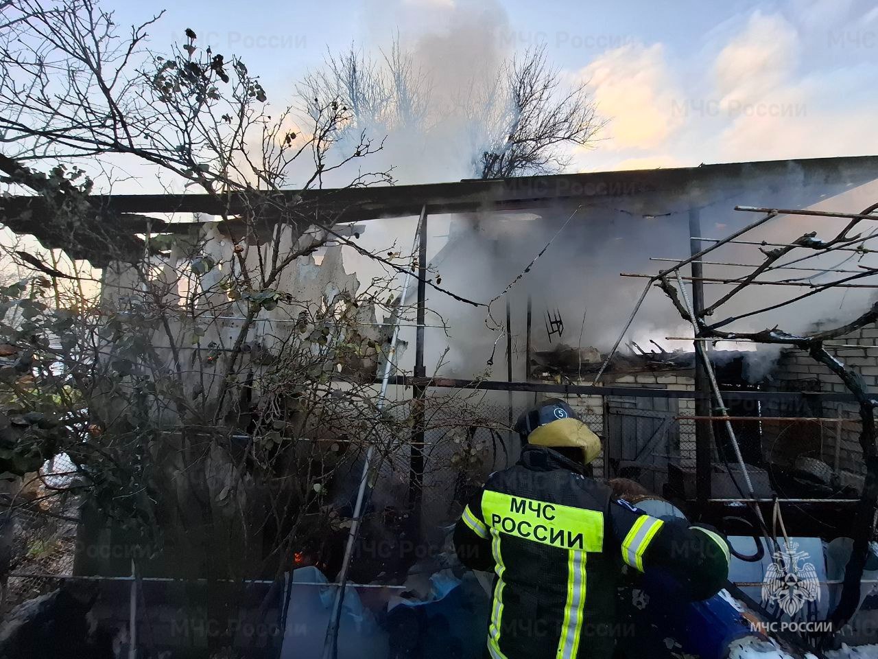 Спасатели МЧС России по Херсонской области ликвидировали пожар в Великолепетихском округе