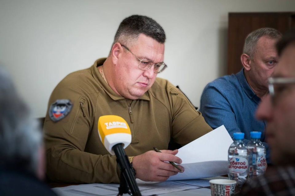 Владимир Сальдо: Поздравляю с днём рождения заместителя Министра строительства и жилищно-коммунального хозяйства Российской Федерации Валерия Леонова! Владимир Сальдо: Поздравляю с днём рождения заместителя Министра строительства и жилищно-коммунального хозяйства Российской Федерации Валерия Леонова!