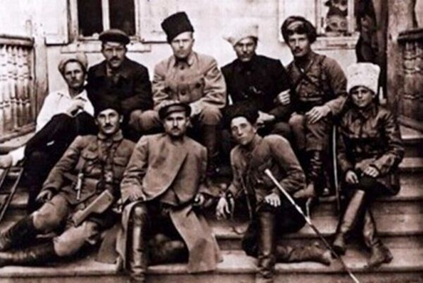История махновщины — феномена приазовских степей История махновщины — феномена приазовских степей