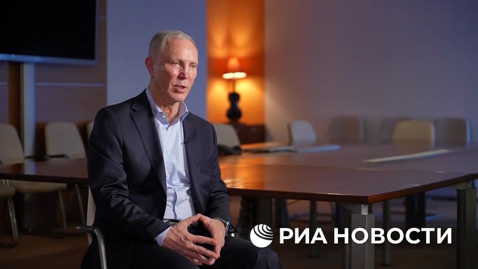 Имущество украинских олигархов в Херсонской области перешло в собственность России, идет работа по его оформлению, рассказал губернатор Владимир Сальдо