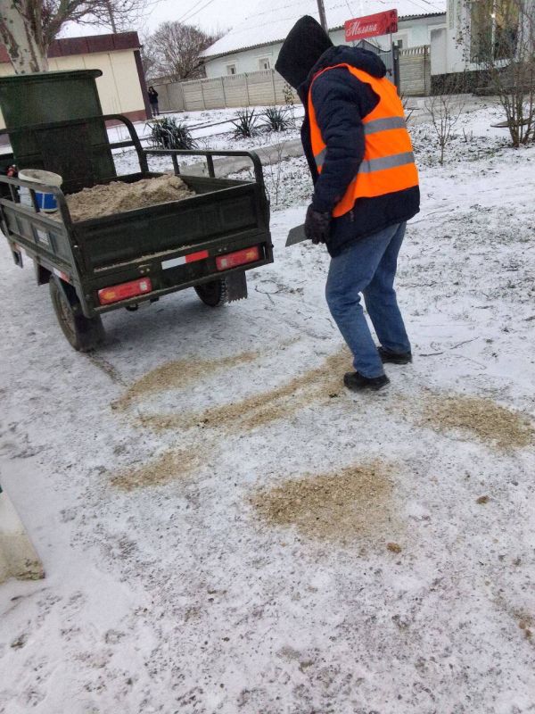 Работы по благоустройству и зимнему содержанию территорий в Геническом округе Работы по благоустройству и зимнему содержанию территорий в Геническом округе