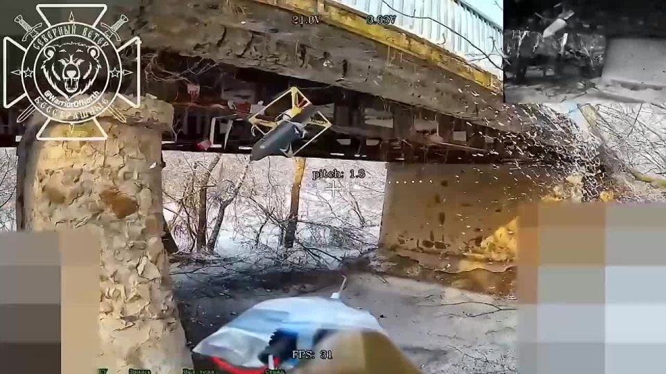 Хохлы заминировали все мосты у себя в тылу и вот что из этого получилось