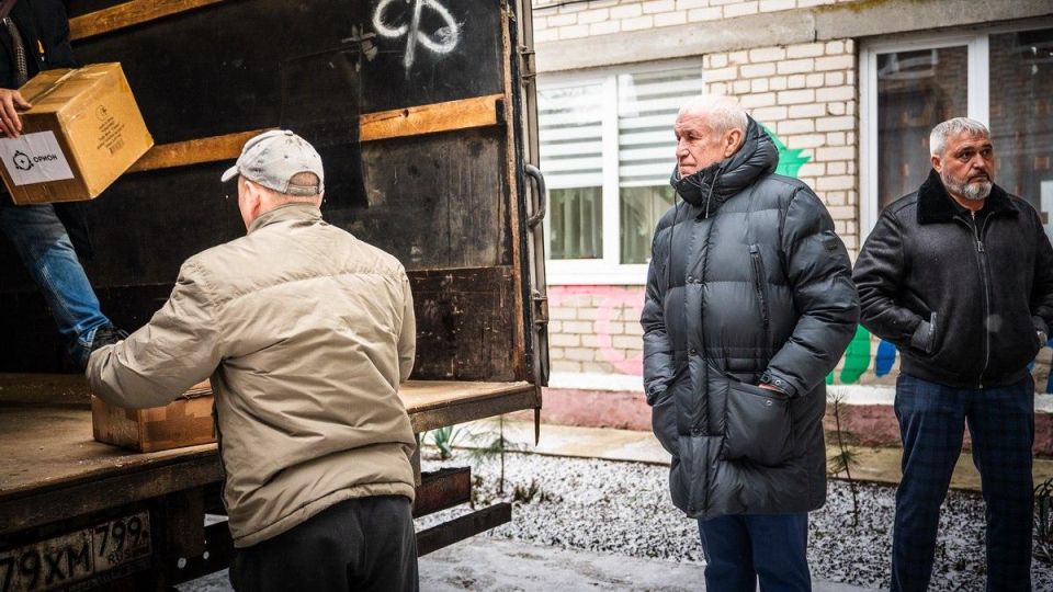 Сергей Гармаш привез Чебурашку в Херсонскую область Сергей Гармаш привез Чебурашку в Херсонскую область